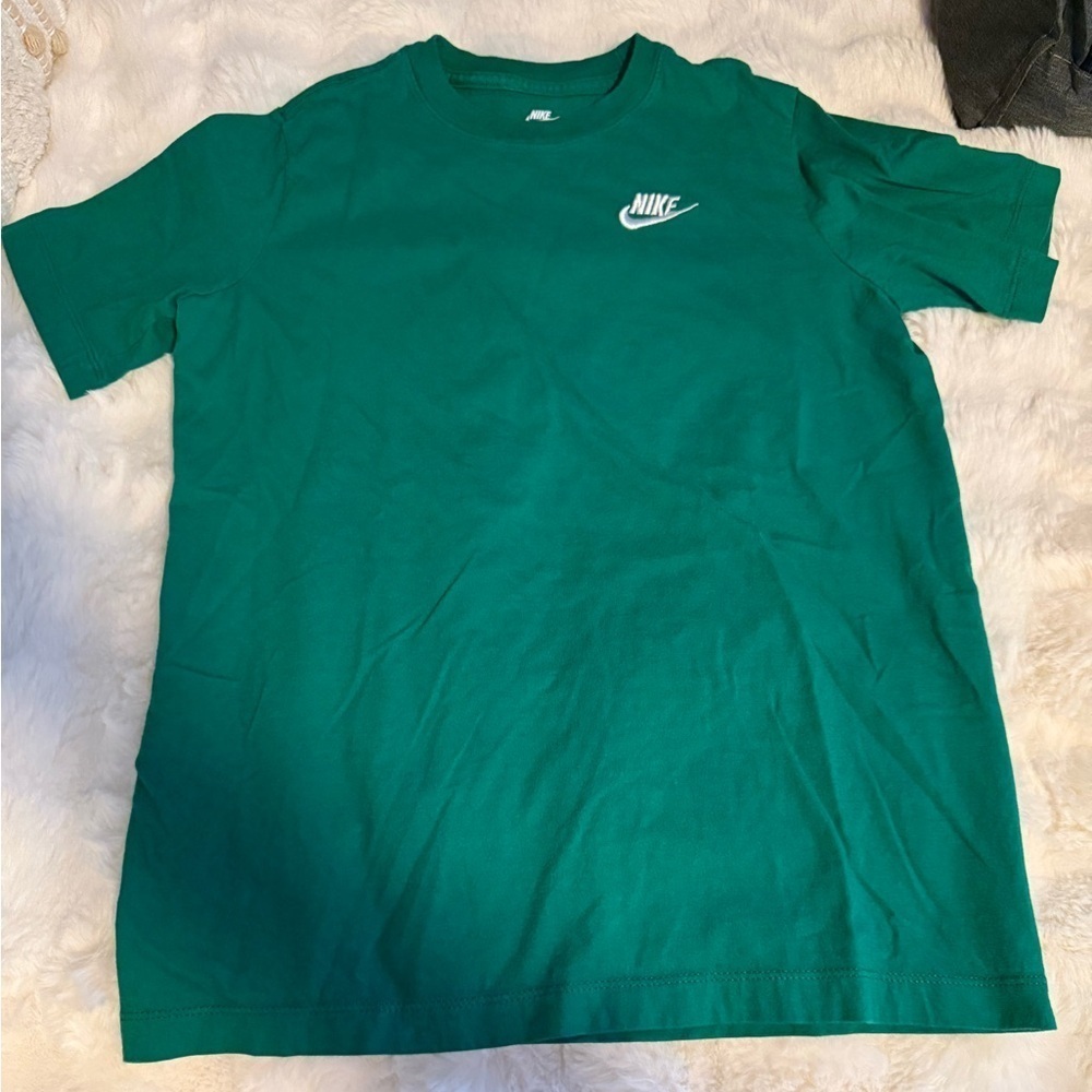 Preowned, The Nike Tee, Kids Color Green, size L